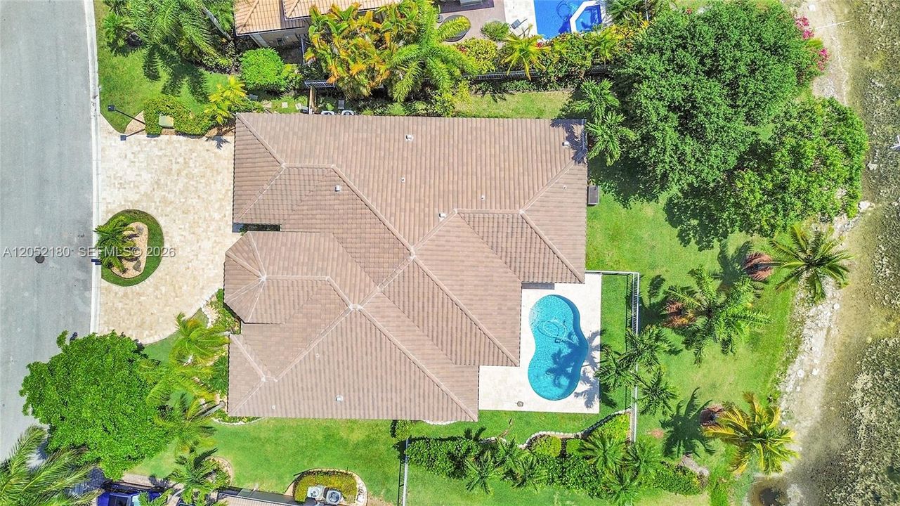 В аренду: $8,500 (5 спален, 3 ванн, 2767 Квадратных фут)