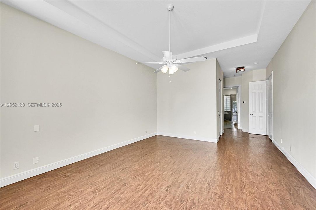В аренду: $8,500 (5 спален, 3 ванн, 2767 Квадратных фут)