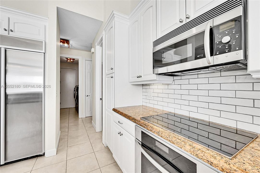 В аренду: $8,500 (5 спален, 3 ванн, 2767 Квадратных фут)