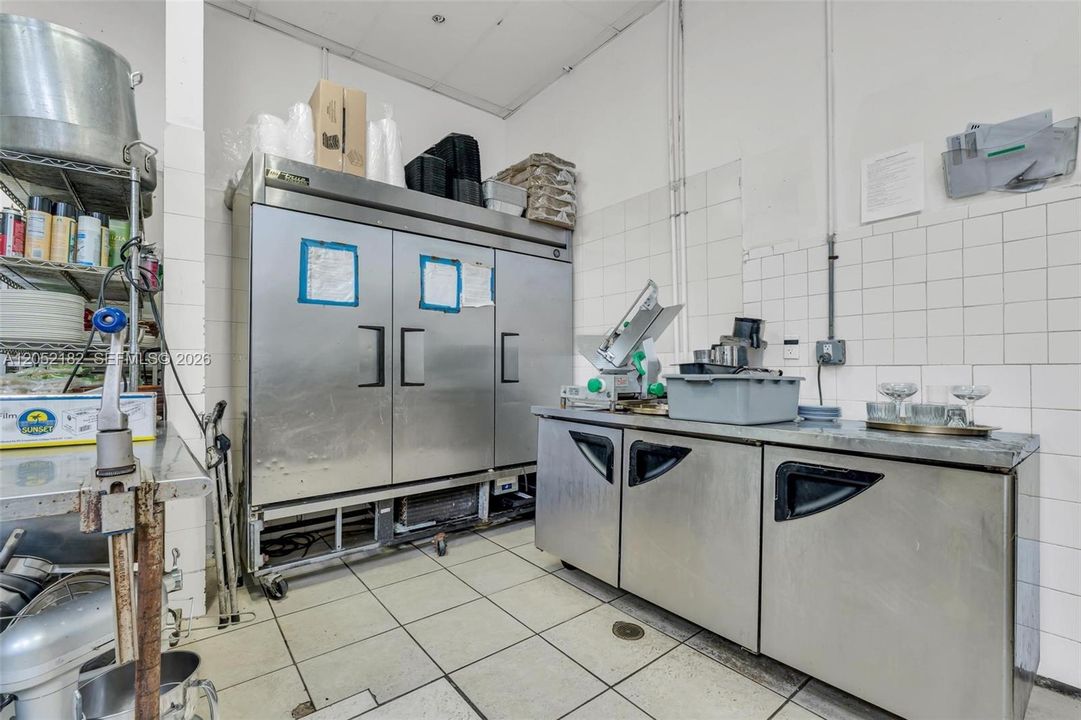 На продажу: $449,900 (0 спален, 0 ванн, 0 Квадратных фут)