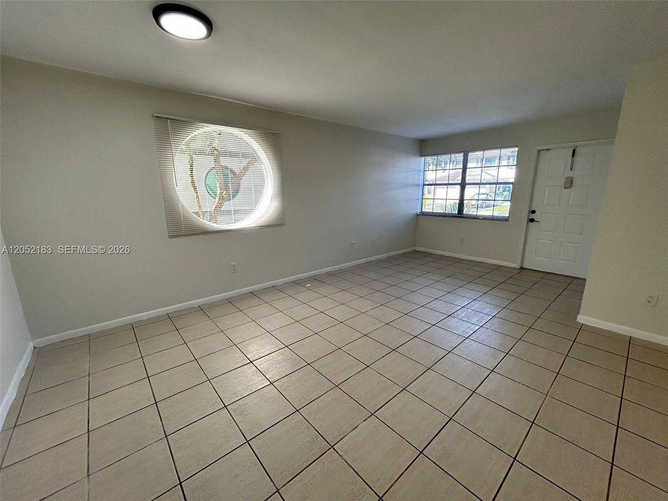 En Renta: $2,995 (3 camas, 2 baños, 1492 Pies cuadrados)