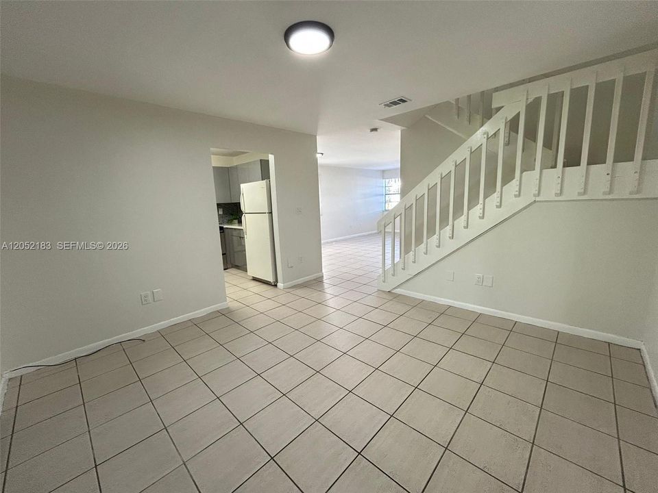 En Renta: $2,995 (3 camas, 2 baños, 1492 Pies cuadrados)