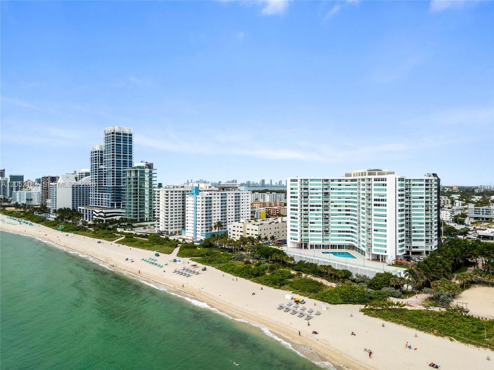 For Sale: $799,900 (3 beds, 2 baths, 1455 Square Feet)