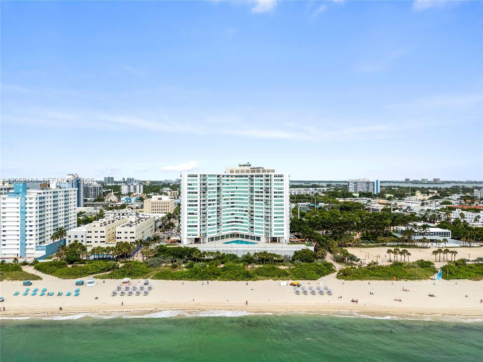 For Sale: $799,900 (3 beds, 2 baths, 1455 Square Feet)