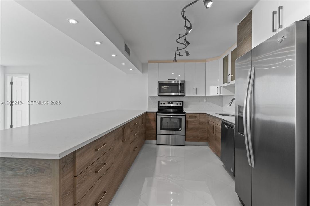 For Sale: $799,900 (3 beds, 2 baths, 1455 Square Feet)