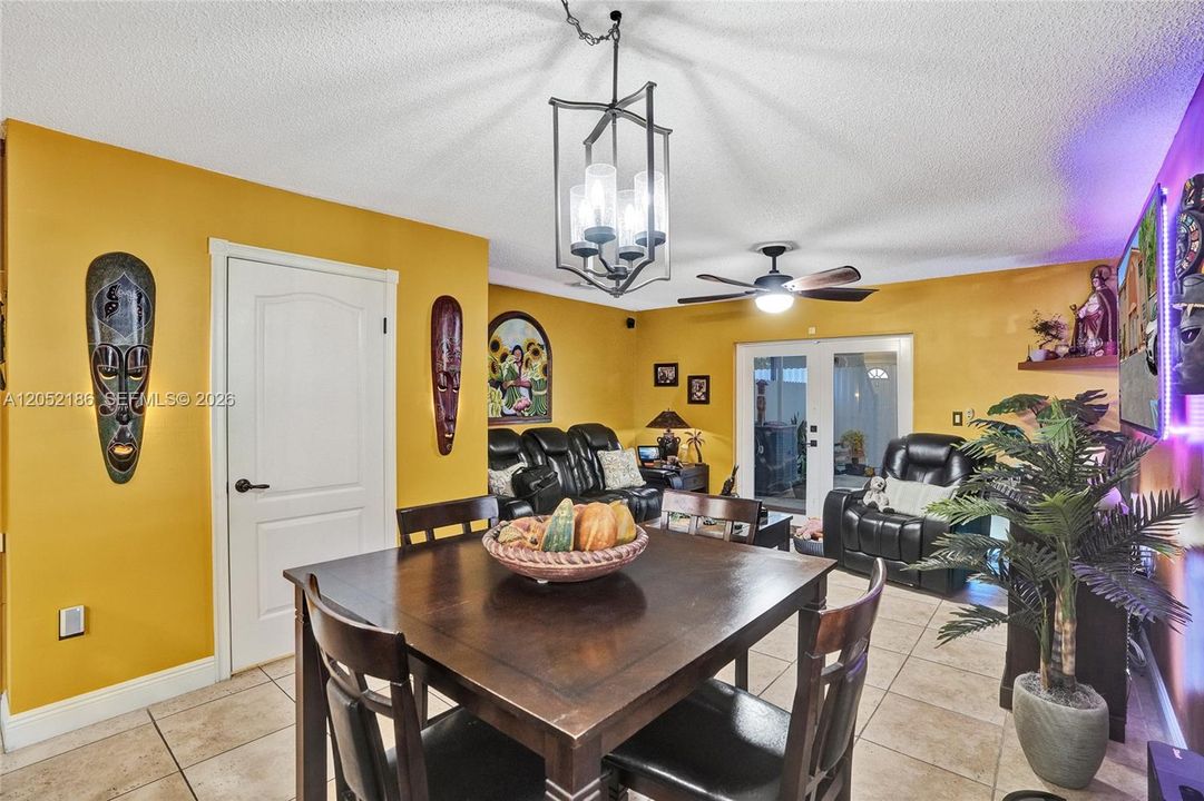En Venta: $339,950 (2 camas, 1 baños, 1090 Pies cuadrados)
