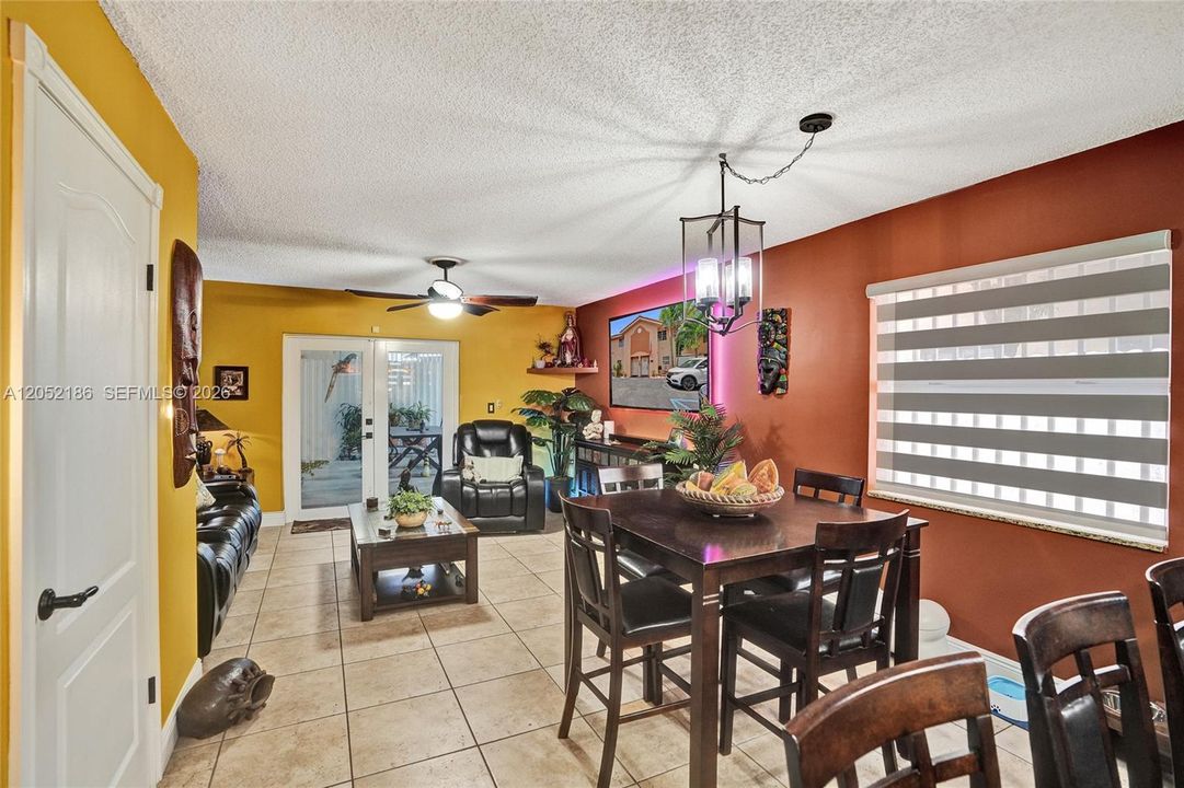 En Venta: $339,950 (2 camas, 1 baños, 1090 Pies cuadrados)