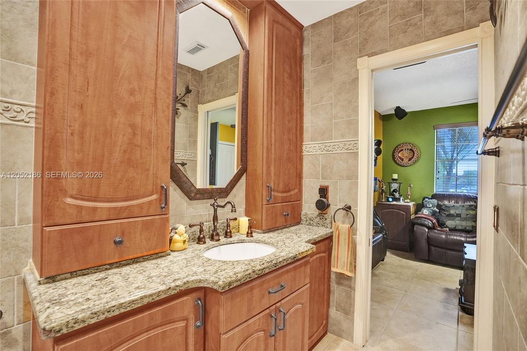 En Venta: $339,950 (2 camas, 1 baños, 1090 Pies cuadrados)