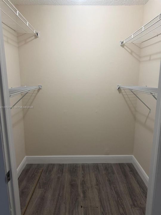 En Renta: $2,400 (2 camas, 1 baños, 867 Pies cuadrados)