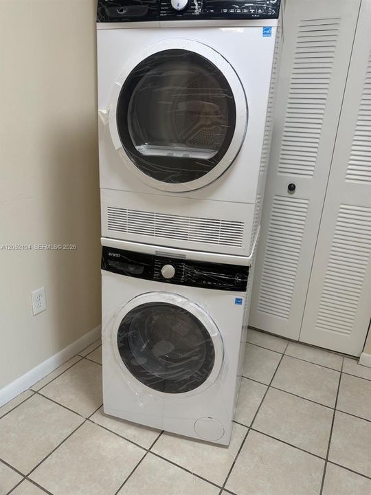 En Renta: $2,400 (2 camas, 1 baños, 867 Pies cuadrados)