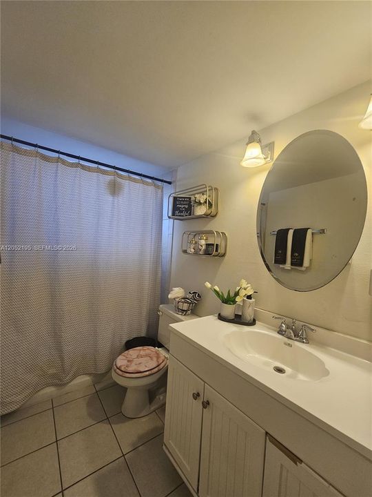 For Sale: $250,000 (2 beds, 2 baths, 1058 Square Feet)