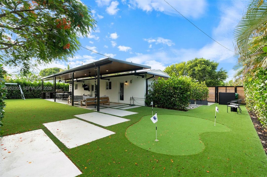 For Sale: $849,000 (4 beds, 2 baths, 1300 Square Feet)