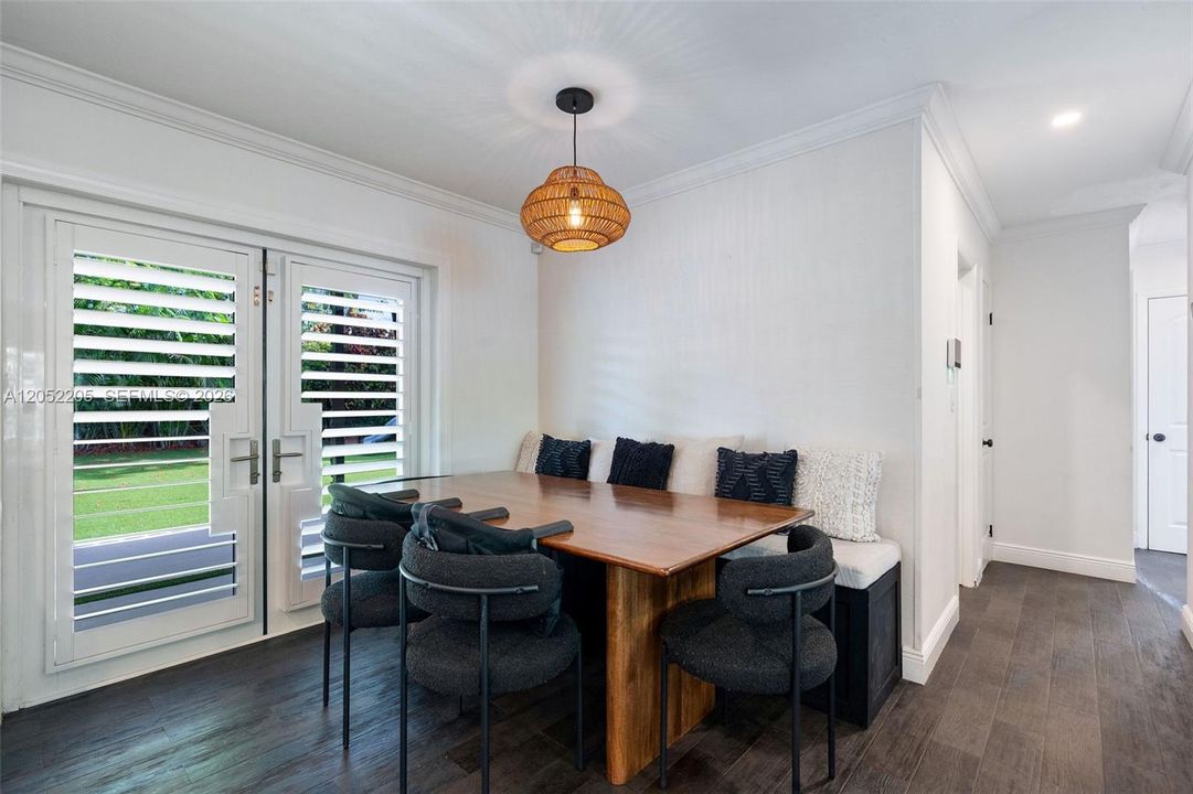 For Sale: $849,000 (4 beds, 2 baths, 1300 Square Feet)