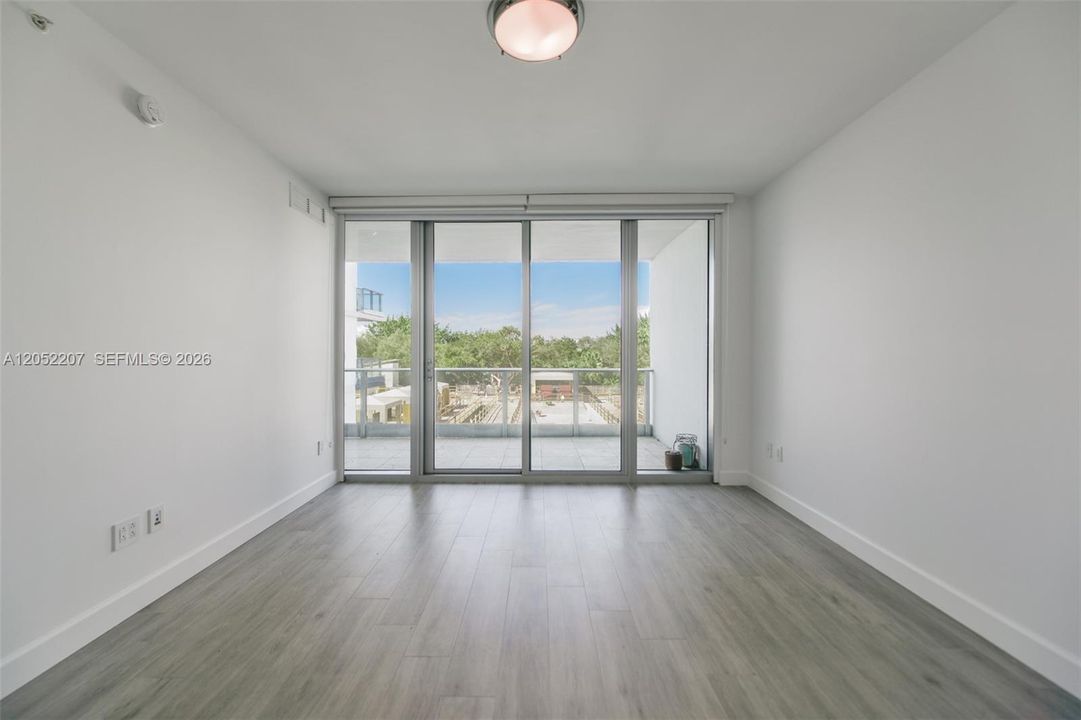 En Renta: $24,000 (3 camas, 3 baños, 2640 Pies cuadrados)