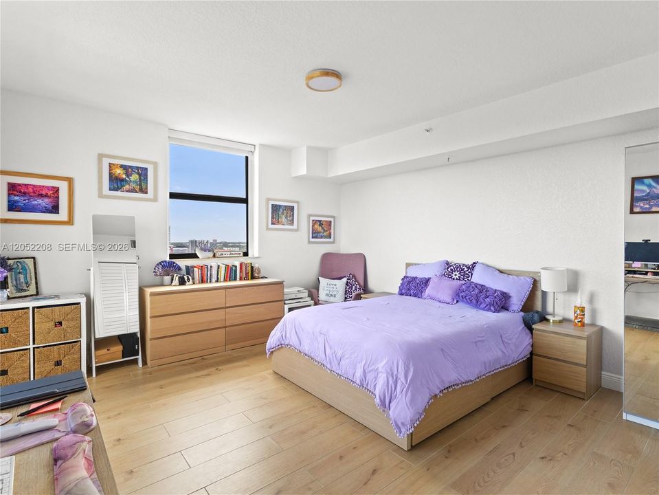В аренду: $3,800 (2 спален, 2 ванн, 1203 Квадратных фут)