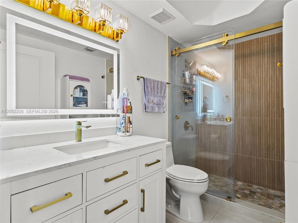 В аренду: $3,800 (2 спален, 2 ванн, 1203 Квадратных фут)