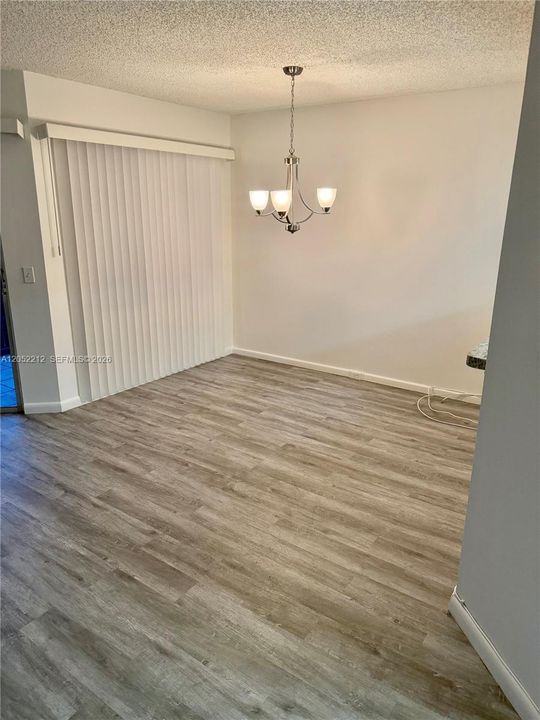В аренду: $1,750 (1 спален, 1 ванн, 1045 Квадратных фут)