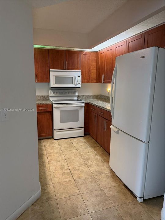 В аренду: $1,750 (1 спален, 1 ванн, 1045 Квадратных фут)