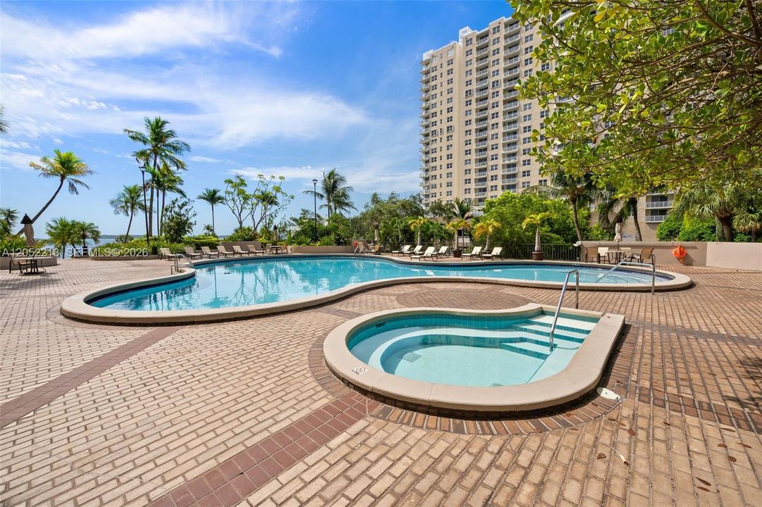 For Rent: $10,000 (4 beds, 3 baths, 2646 Square Feet)