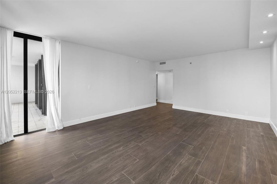 For Rent: $10,000 (4 beds, 3 baths, 2646 Square Feet)