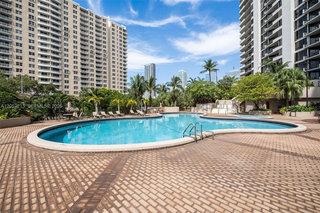 For Rent: $10,000 (4 beds, 3 baths, 2646 Square Feet)