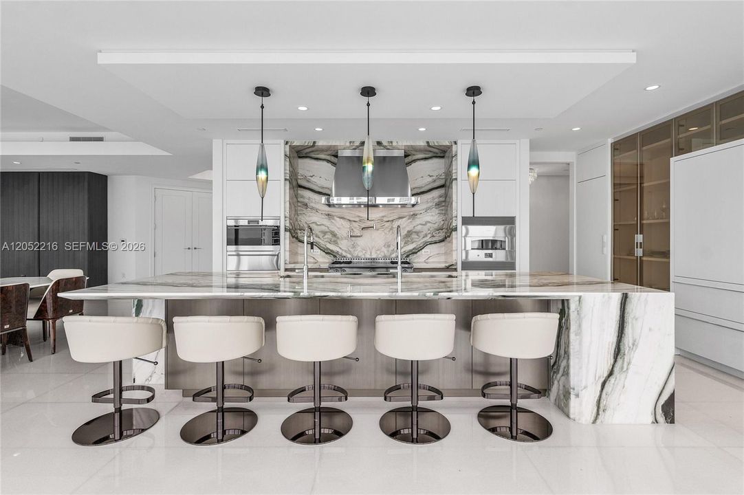 For Sale: $9,250,000 (4 beds, 5 baths, 4021 Square Feet)