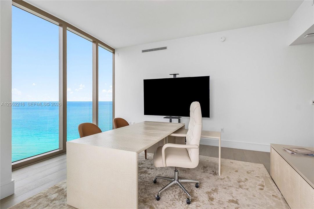 For Sale: $9,250,000 (4 beds, 5 baths, 4021 Square Feet)
