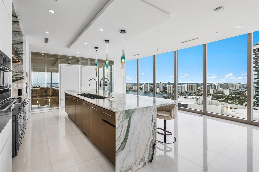 For Sale: $9,250,000 (4 beds, 5 baths, 4021 Square Feet)