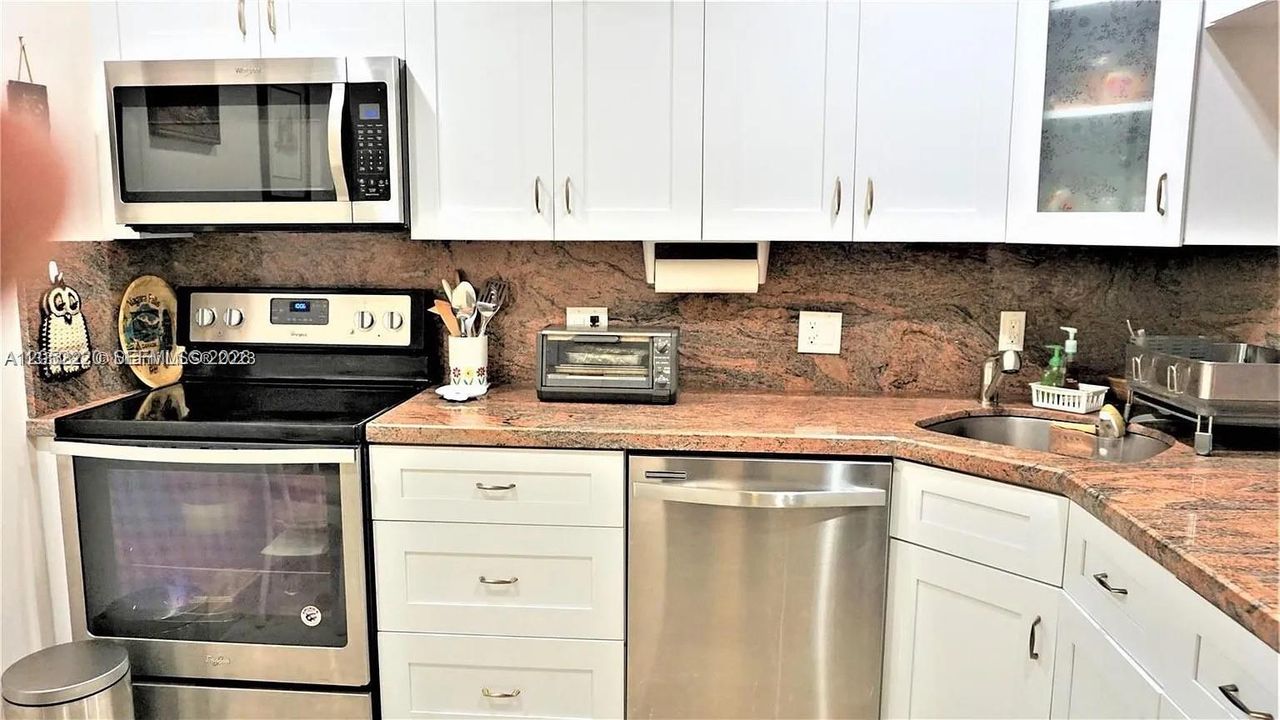 For Rent: $1,800 (1 beds, 1 baths, 0 Square Feet)