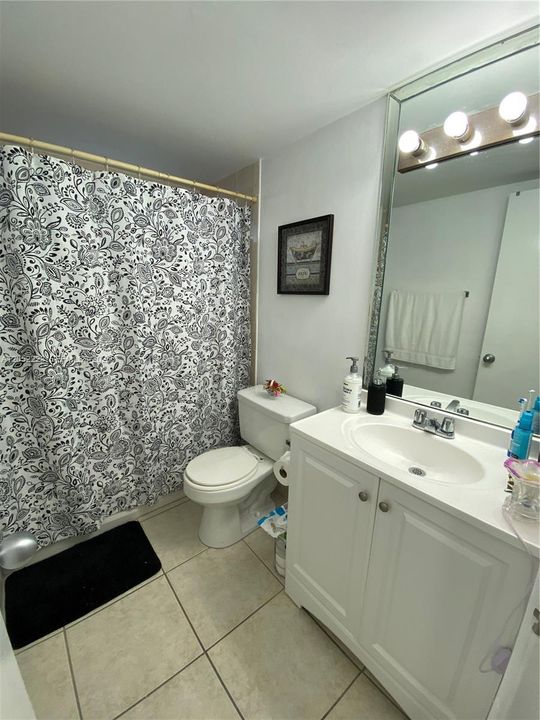 For Rent: $2,100 (2 beds, 2 baths, 908 Square Feet)