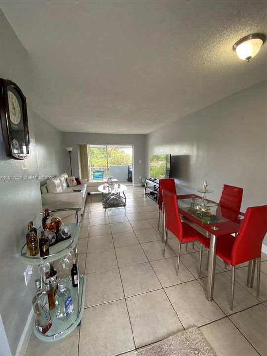 For Rent: $2,100 (2 beds, 2 baths, 908 Square Feet)