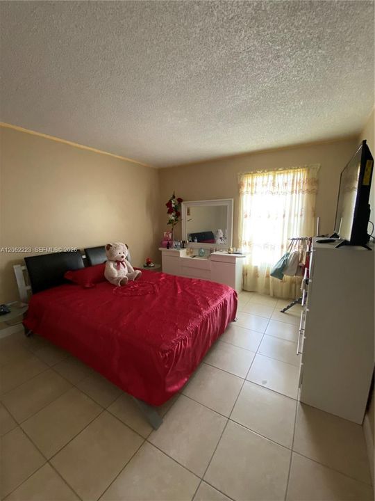 For Rent: $2,100 (2 beds, 2 baths, 908 Square Feet)