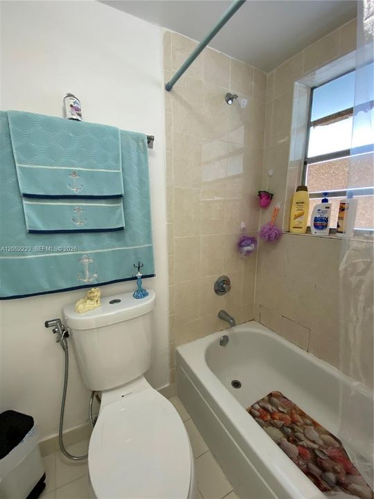 For Rent: $2,100 (2 beds, 2 baths, 908 Square Feet)