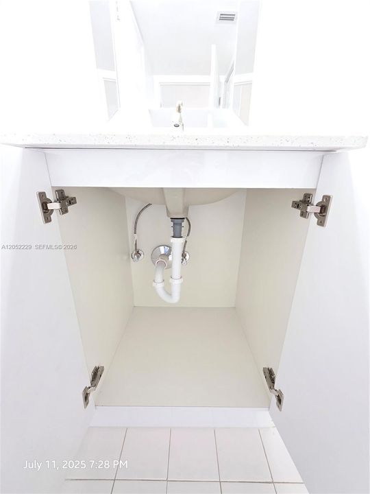 2ND BATHROOM - NEW QUARTZ TOP AND CABINETS