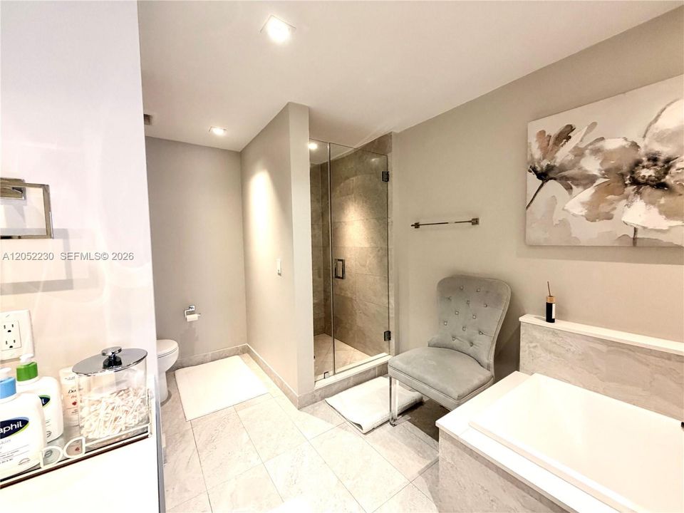For Rent: $9,500 (3 beds, 3 baths, 1592 Square Feet)