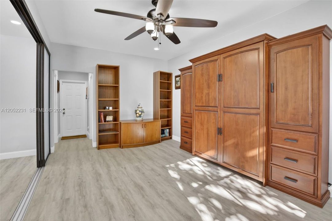 Flex bedroom on the 1st floor perfect for guests