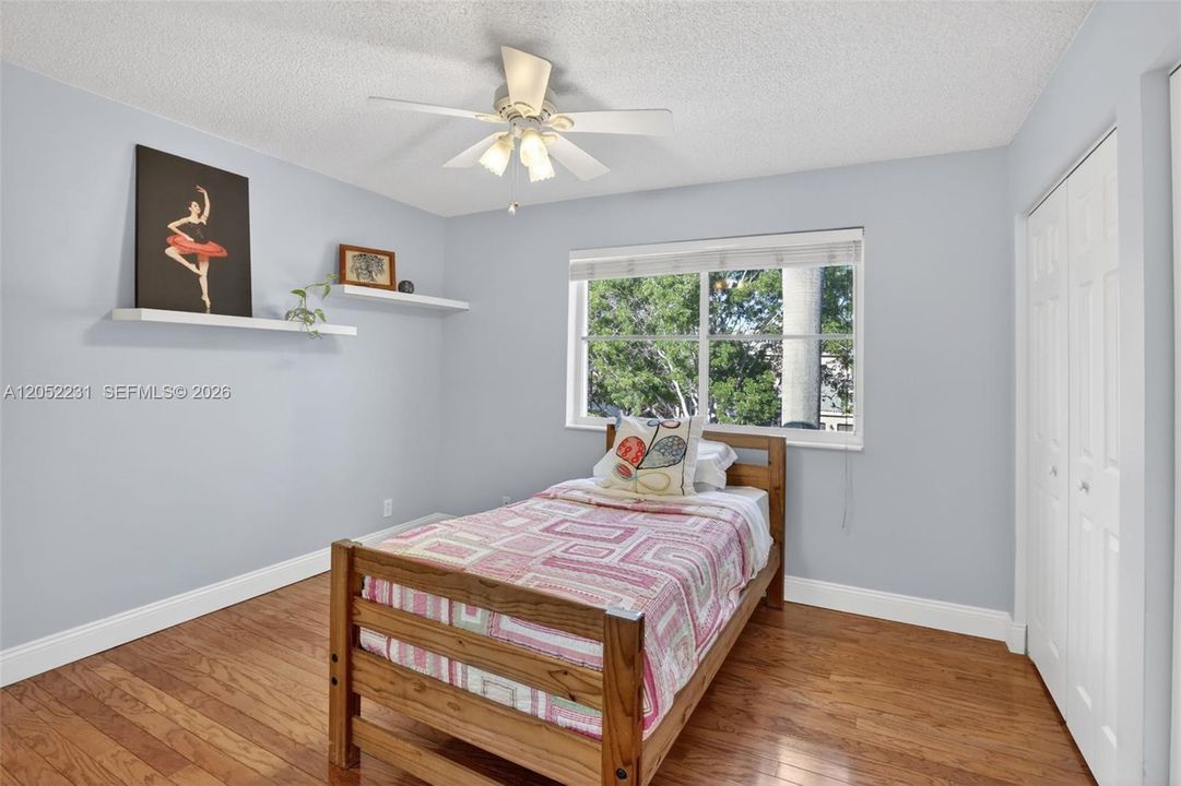 2nd bedroom