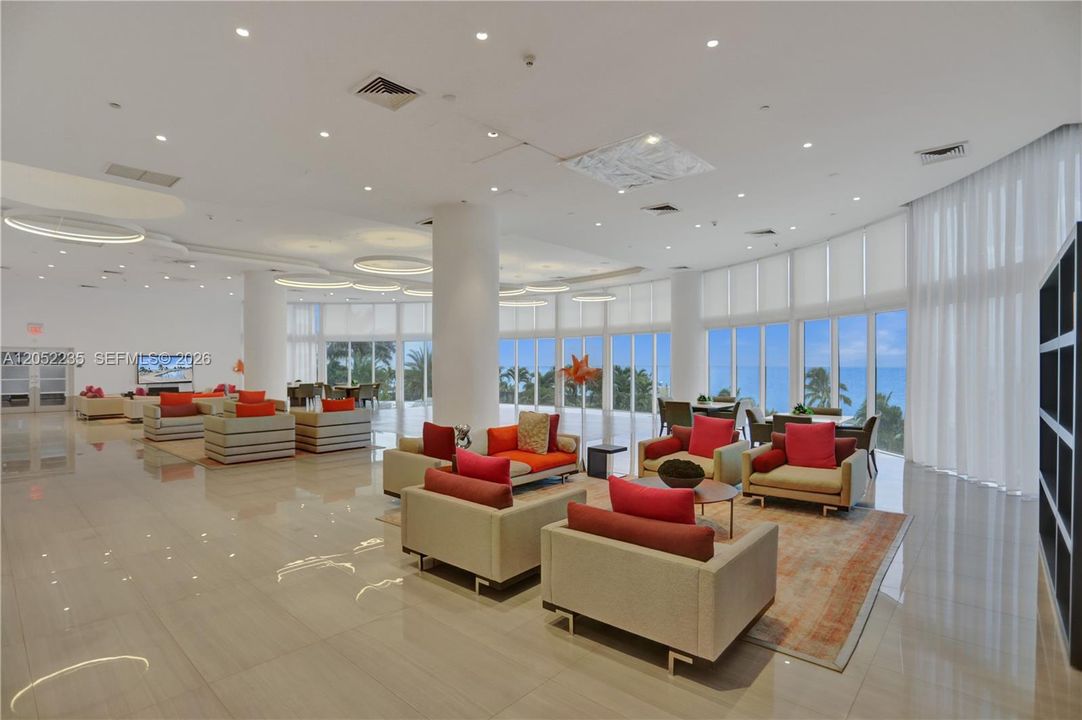For Sale: $1,650,000 (2 beds, 2 baths, 1900 Square Feet)