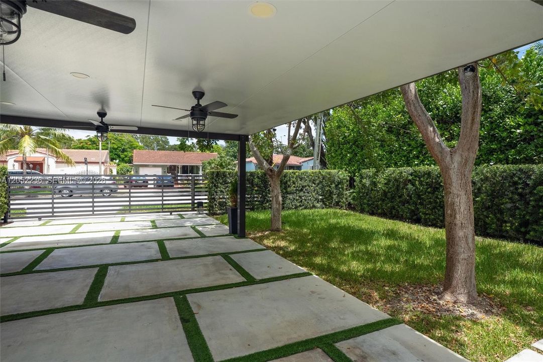 For Rent: $7,200 (3 beds, 3 baths, 1700 Square Feet)