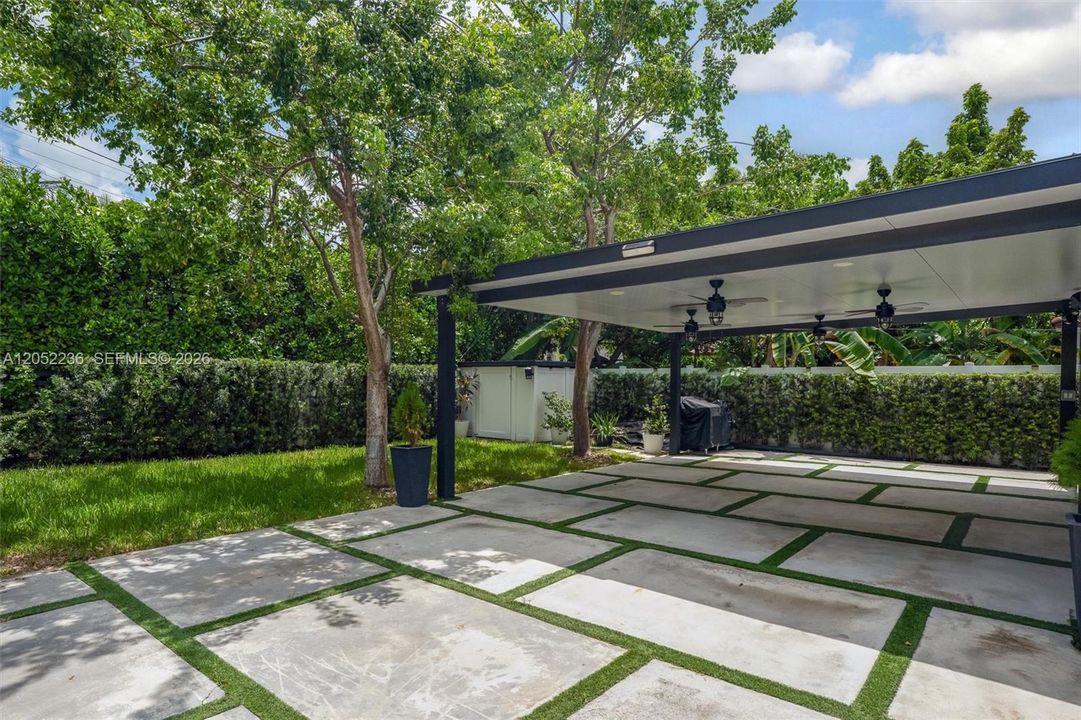 For Rent: $7,200 (3 beds, 3 baths, 1700 Square Feet)