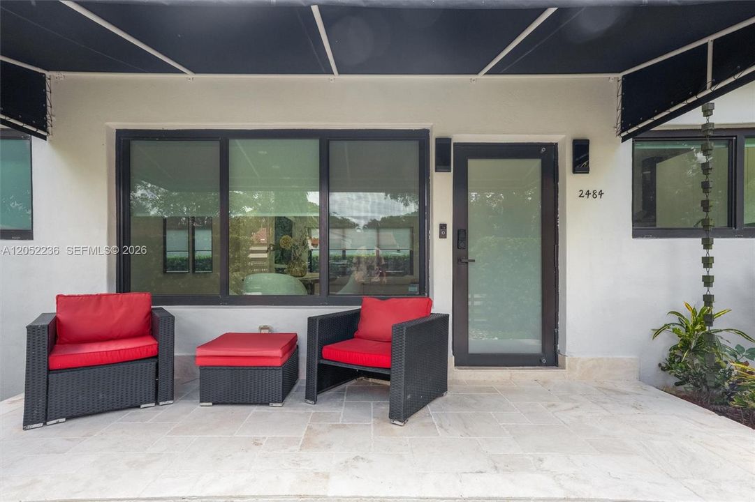 For Rent: $7,200 (3 beds, 3 baths, 1700 Square Feet)