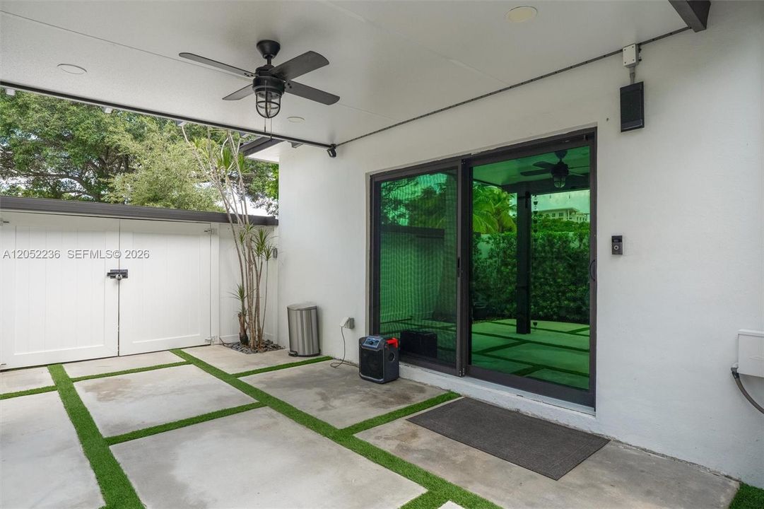 For Rent: $7,200 (3 beds, 3 baths, 1700 Square Feet)