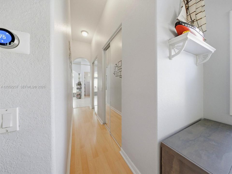 For Sale: $949,900 (5 beds, 3 baths, 2982 Square Feet)
