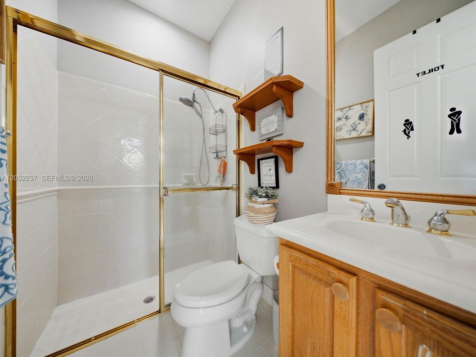 For Sale: $949,900 (5 beds, 3 baths, 2982 Square Feet)