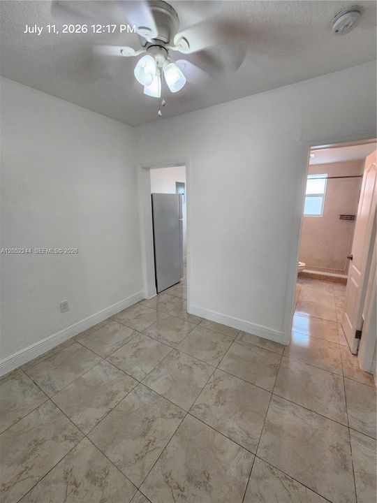 For Rent: $2,300 (1 beds, 1 baths, 825 Square Feet)
