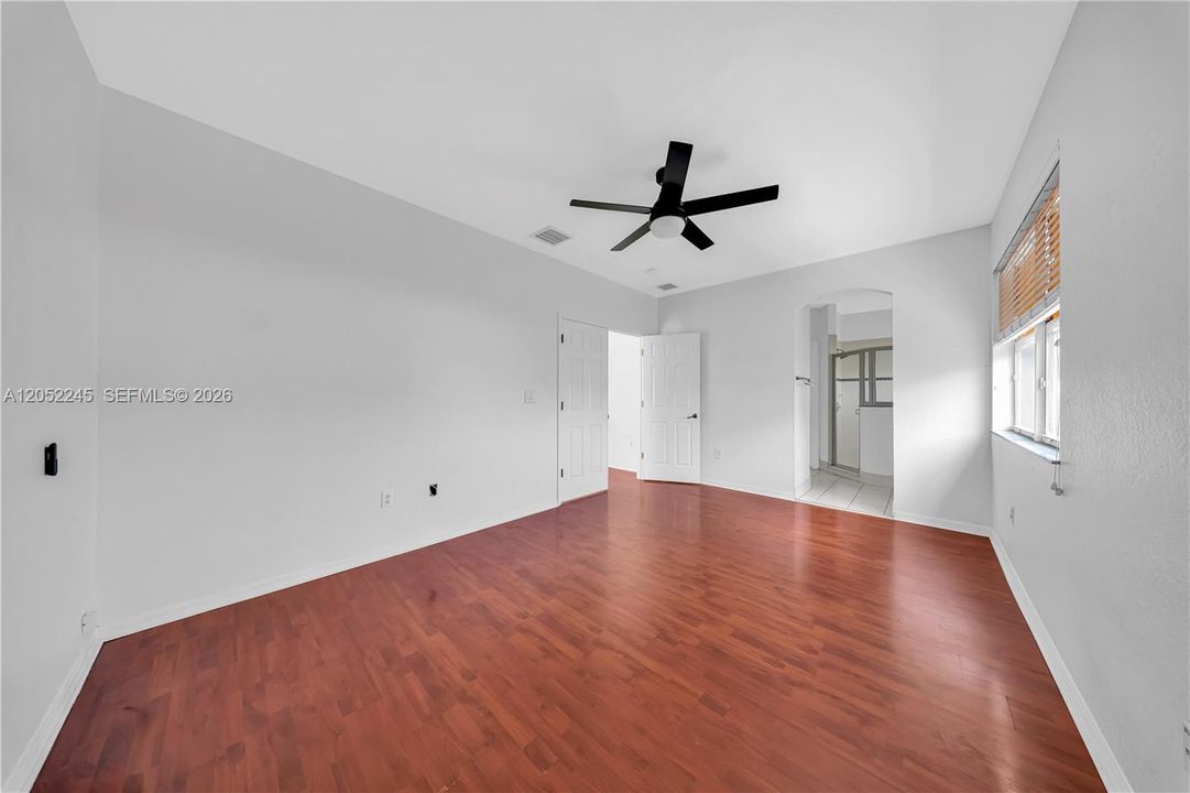 En Venta: $455,000 (3 camas, 2 baños, 1693 Pies cuadrados)