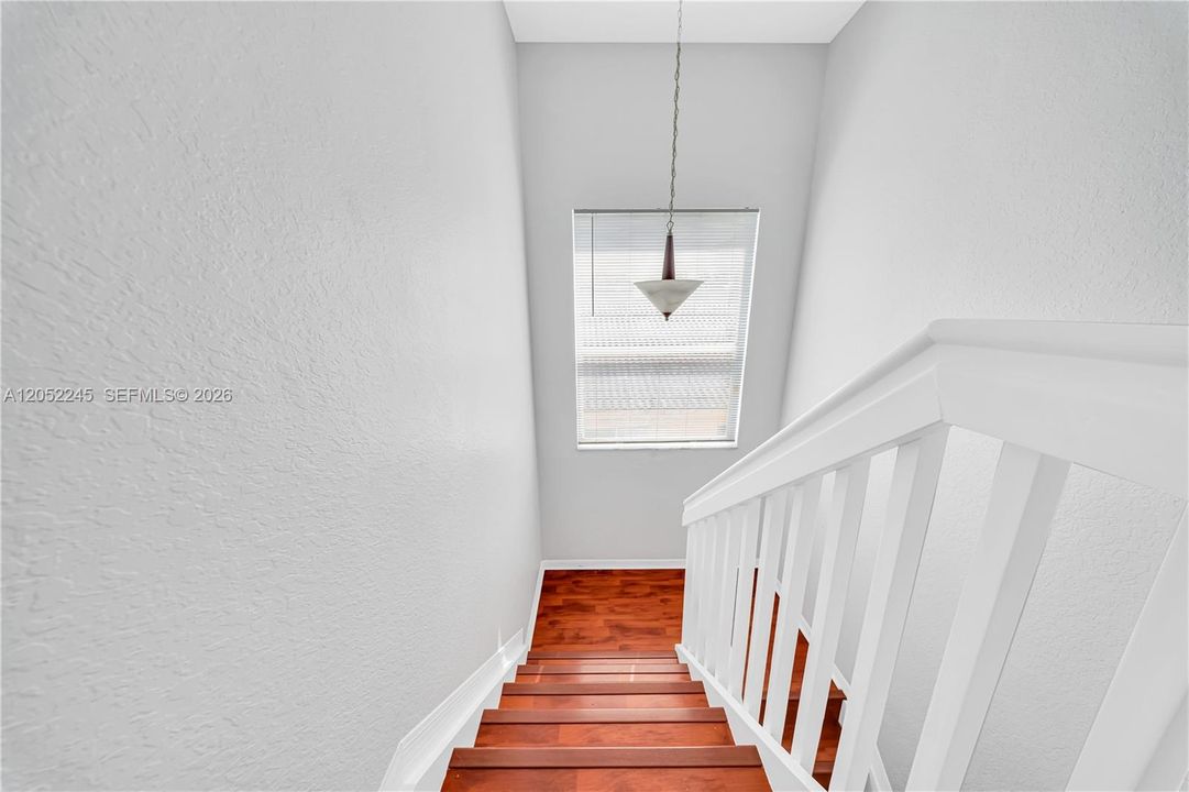 En Venta: $455,000 (3 camas, 2 baños, 1693 Pies cuadrados)