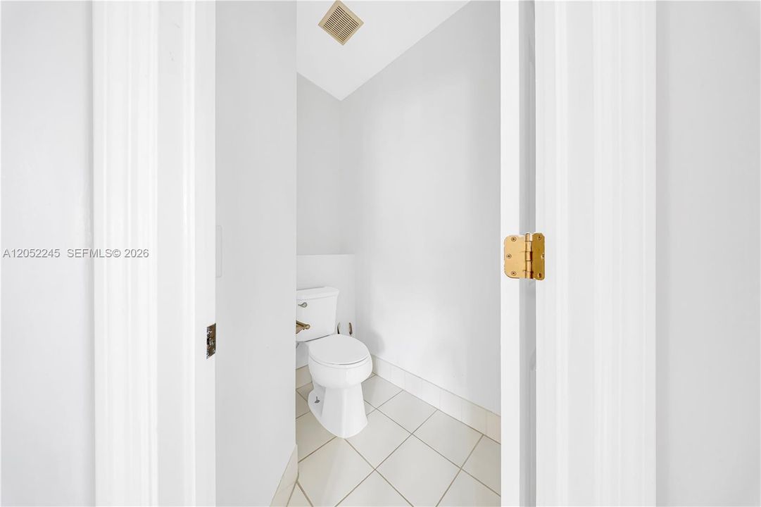 En Venta: $455,000 (3 camas, 2 baños, 1693 Pies cuadrados)
