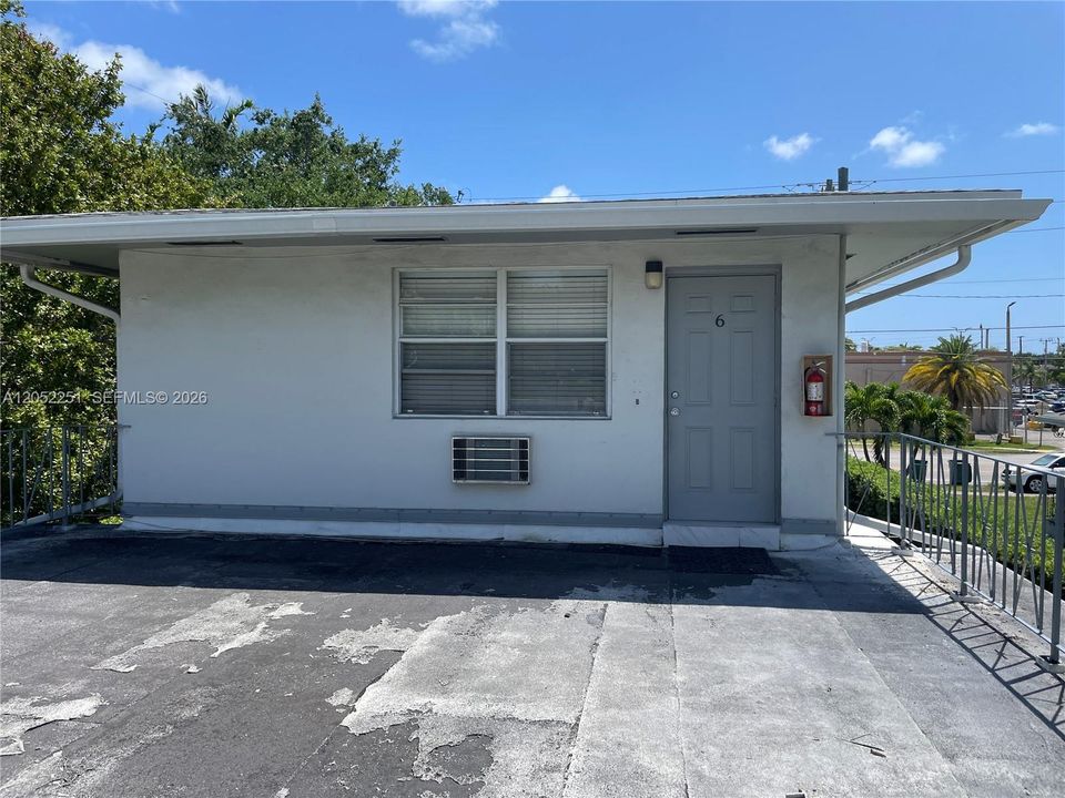 For Rent: $1,275 (0 beds, 1 baths, 0 Square Feet)