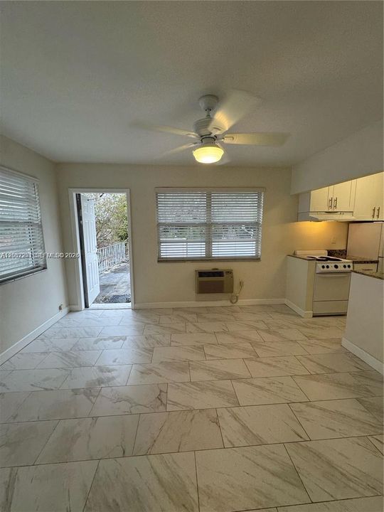 For Rent: $1,275 (0 beds, 1 baths, 0 Square Feet)